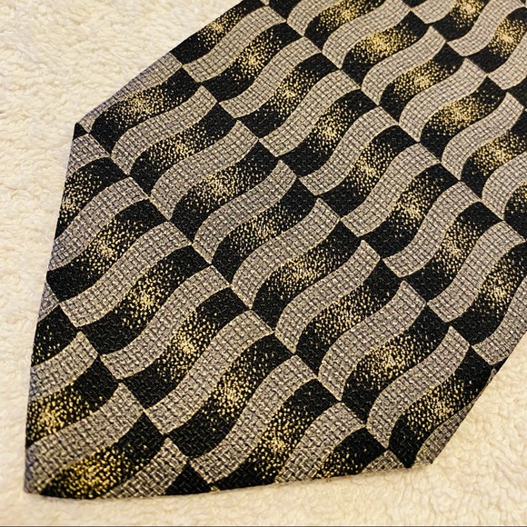 Brand New Super Stylish Tie By JP - Picture 1 of 3